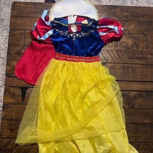 Size 4-6 Snow White costume